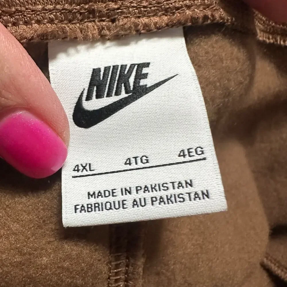 Nike Cargo Fleece Men’s Jogger Sweatpants Size 4XL Brown FN3805-235 NWT